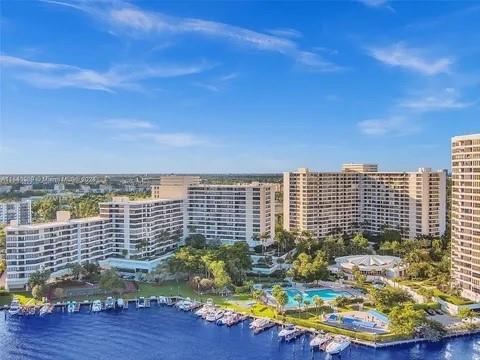 2500 Parkview Dr #814