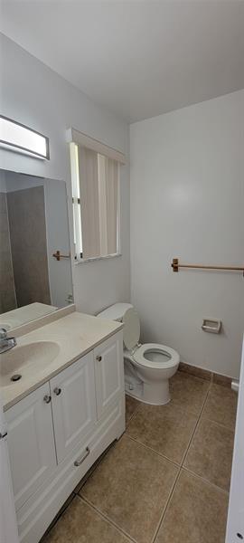 Photo: 15 of 23