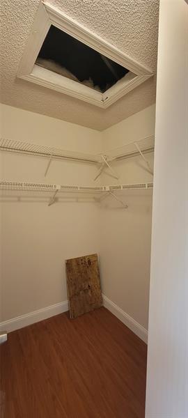 Photo: 17 of 23