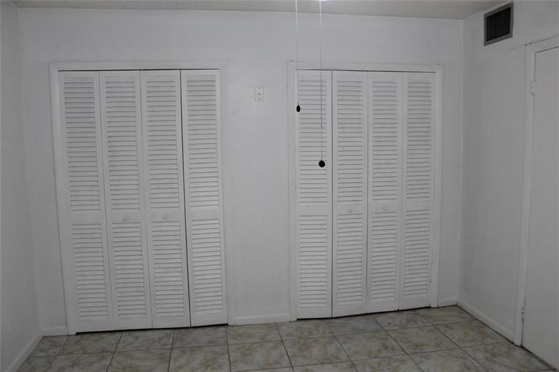Photo: 16 of 20