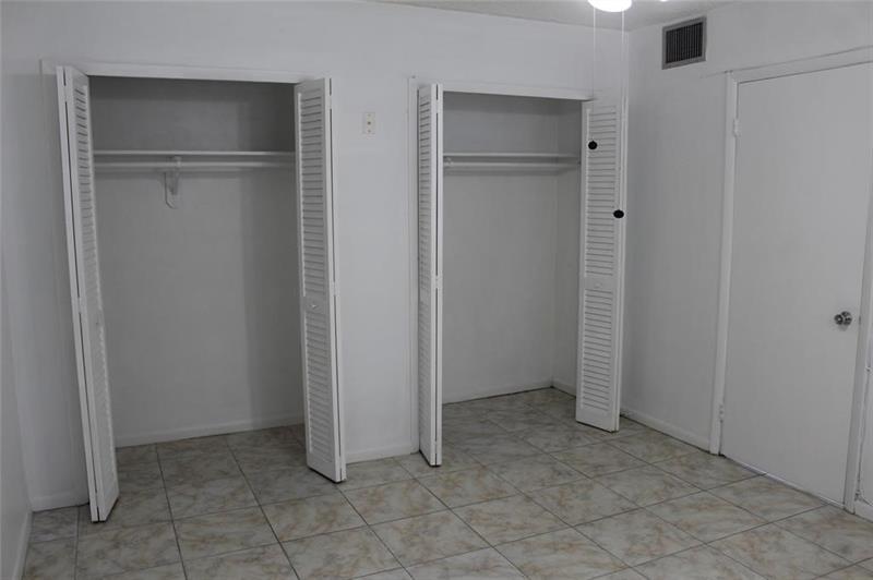 Photo: 18 of 20