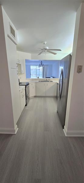 Photo: 4 of 22