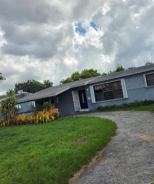 2401 Largo Dr Image