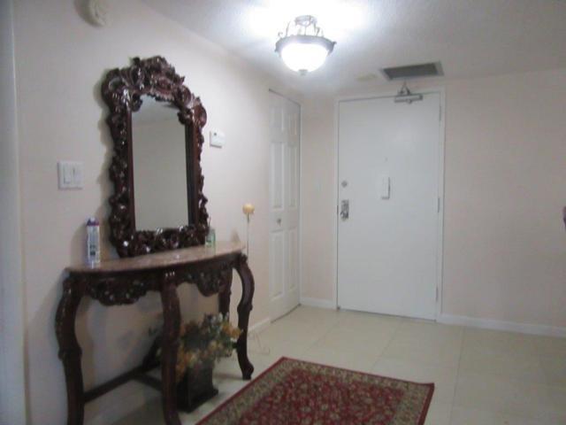 Photo: 5 of 24