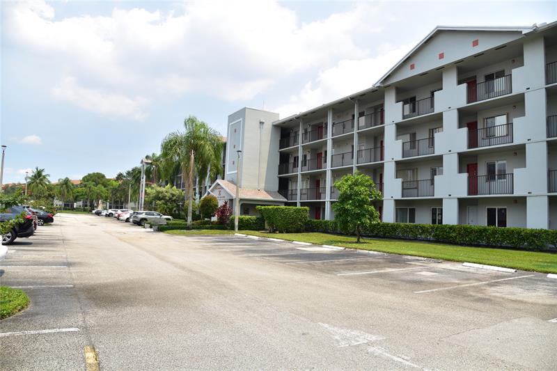 801 SW 138th Ave #402E Image