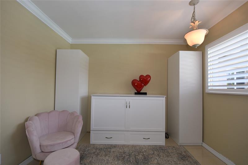 Photo: 20 of 26