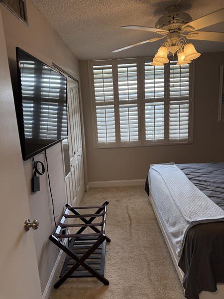 Photo: 20 of 26