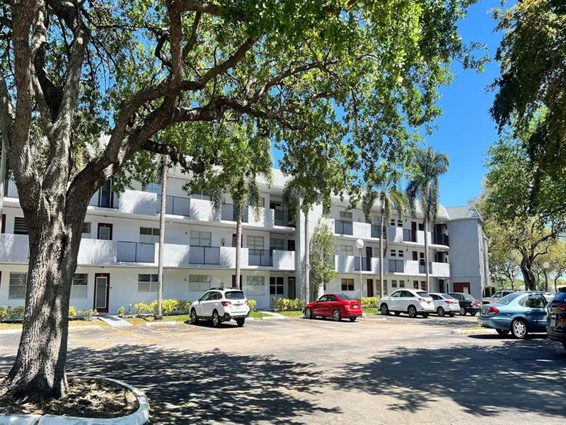 8105 NW 61st St #A306