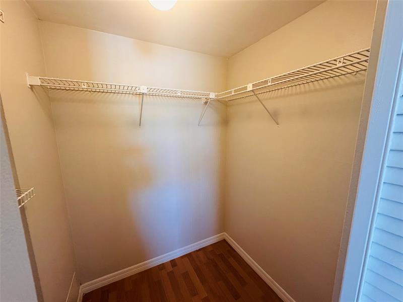 Photo: 20 of 24