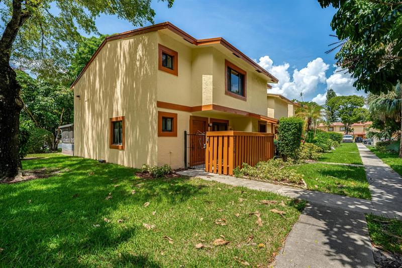 7716 Balboa St #7716 Image