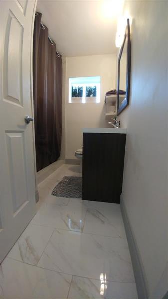 Photo: 4 of 5