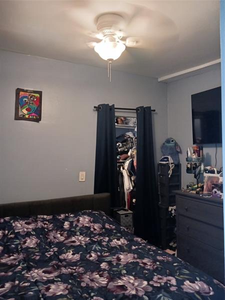 Photo: 15 of 23