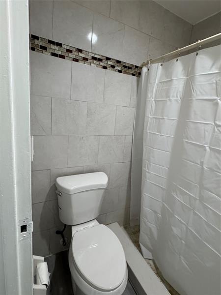 Photo: 18 of 28