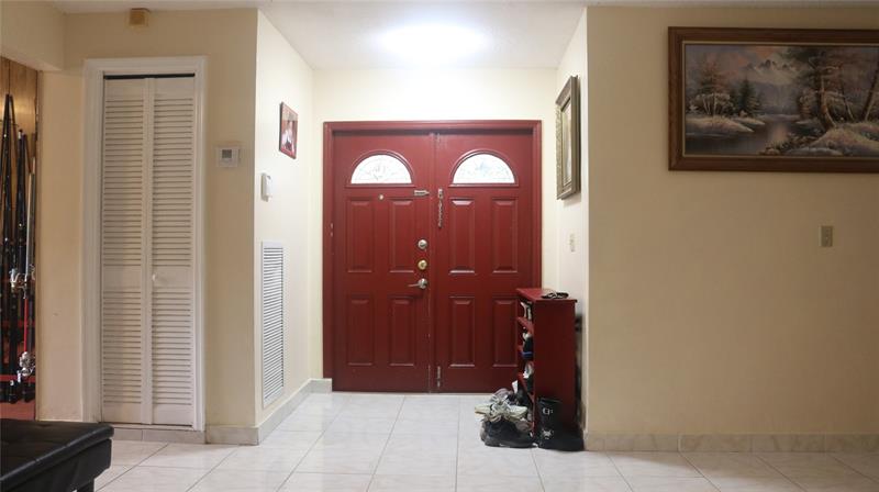 Photo: 6 of 30