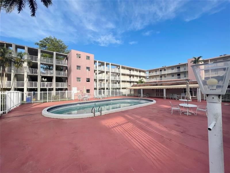 2800 NW 56th Ave #E302