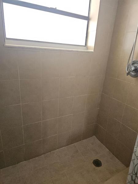 Photo: 15 of 23