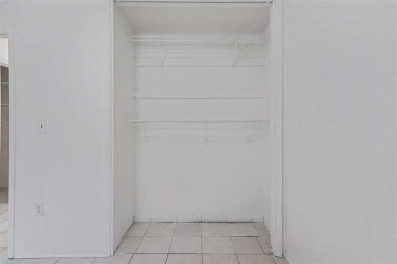 Photo: 37 of 60