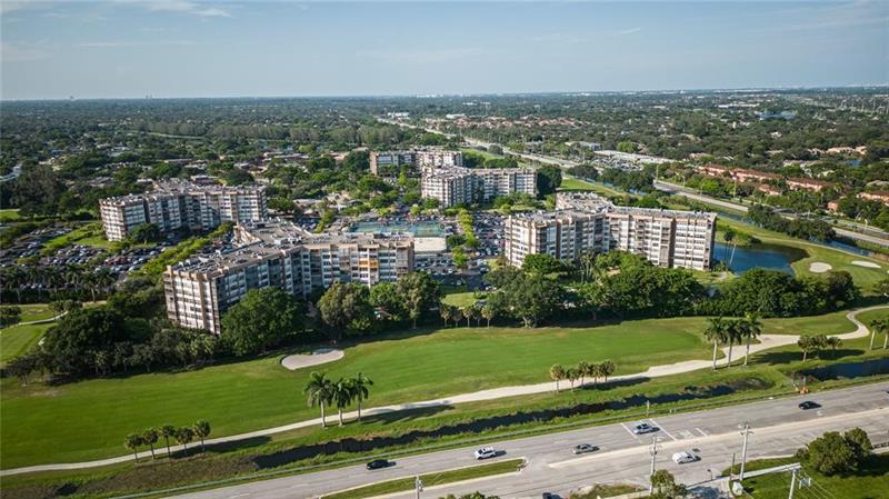 1400 Saint Charles Pl #211 Image