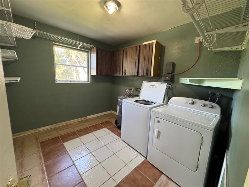 Photo: 15 of 23