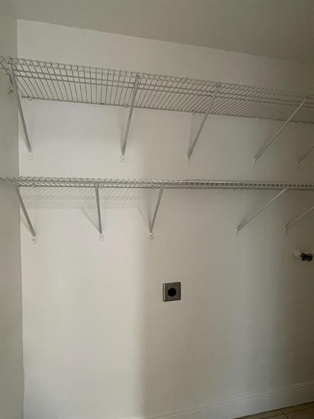 Photo: 7 of 8