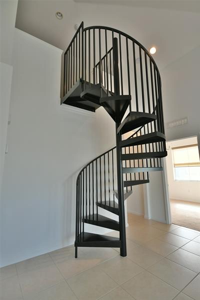 Photo: 27 of 63