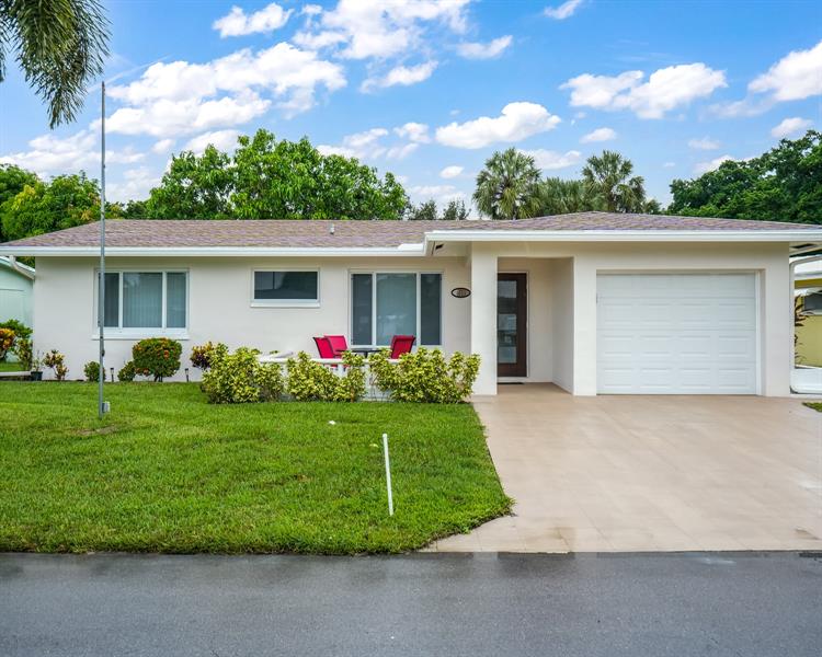 4513 NW 43rd Ter