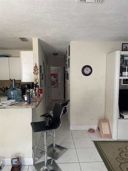 Photo: 4 of 29