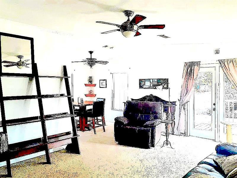 Photo: 2 of 3
