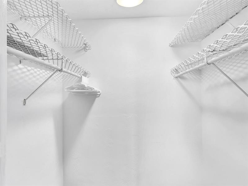 Photo: 14 of 54