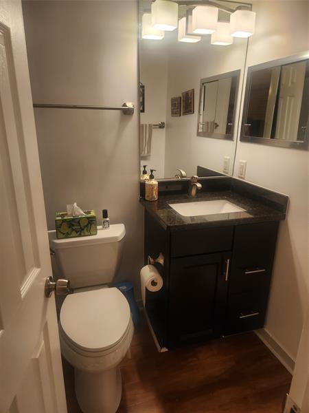 Photo: 15 of 26