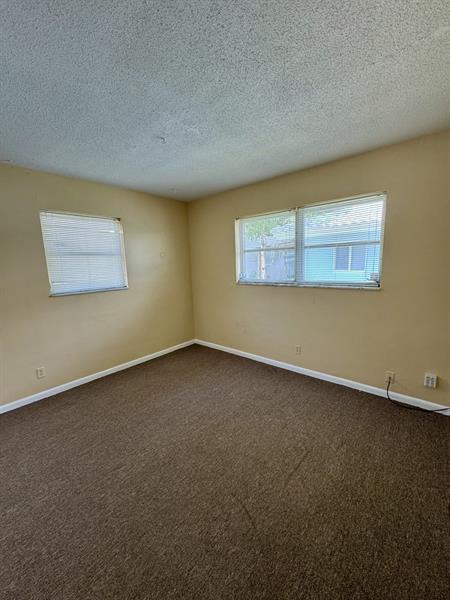 Photo: 6 of 8