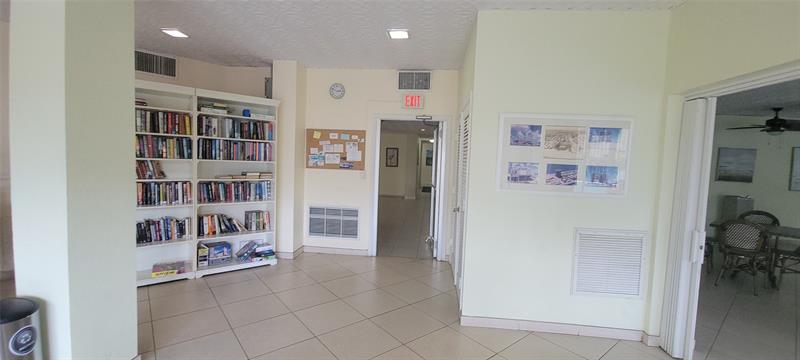 Photo: 22 of 24