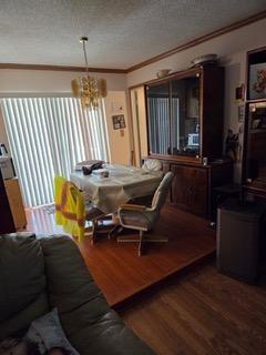 Photo: 10 of 28