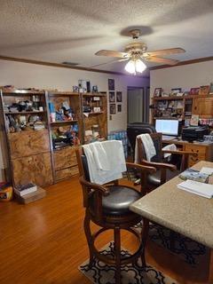 Photo: 8 of 28