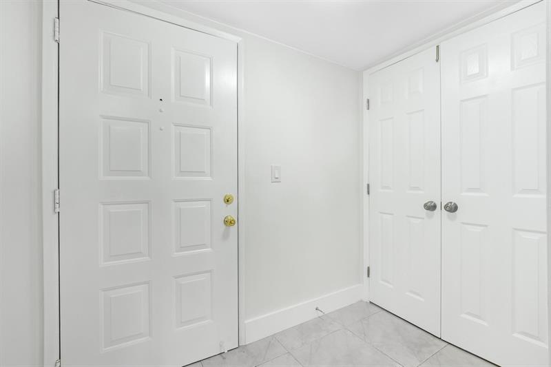 Photo: 26 of 27