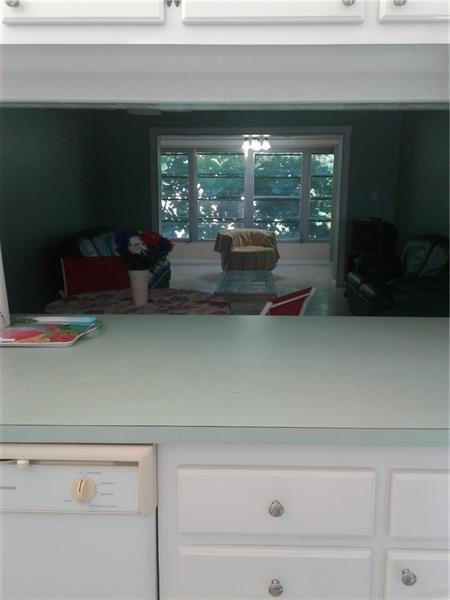Photo: 8 of 25