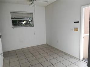 Photo: 17 of 23