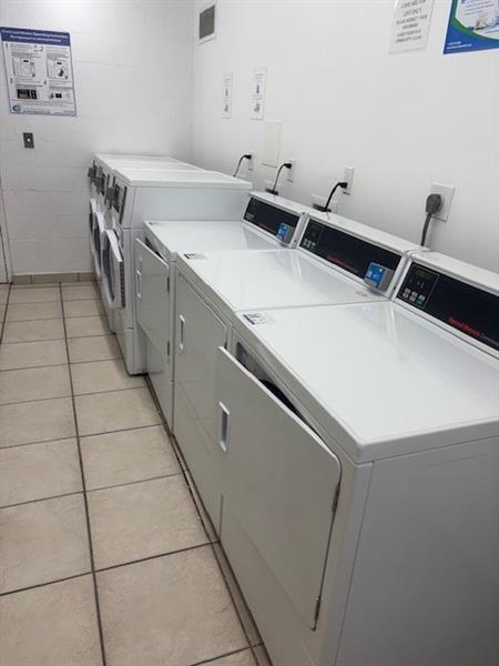 Photo: 19 of 24