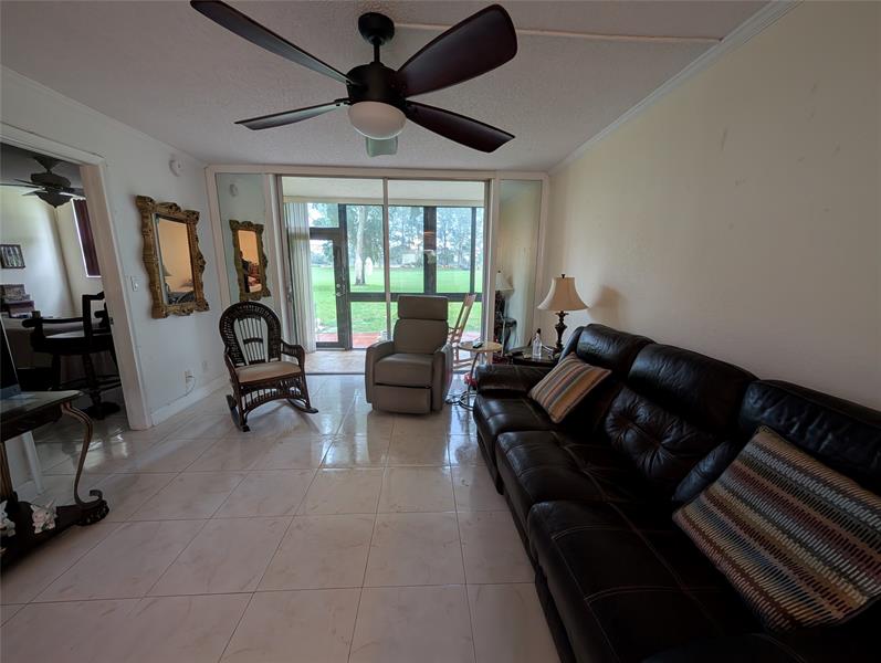 9300 N Hollybrook Lake Dr #106 Image