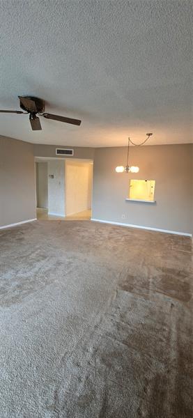 Photo: 14 of 26