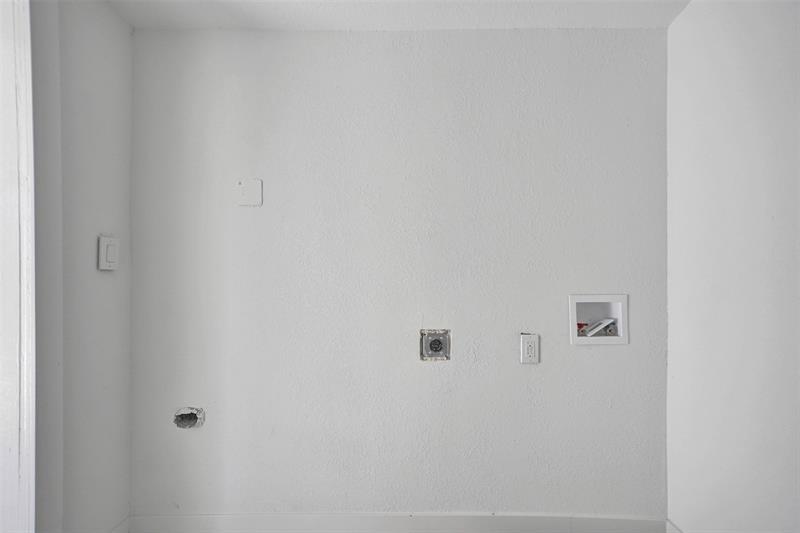 Photo: 39 of 50