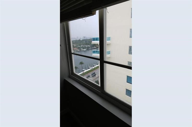 Photo: 11 of 35
