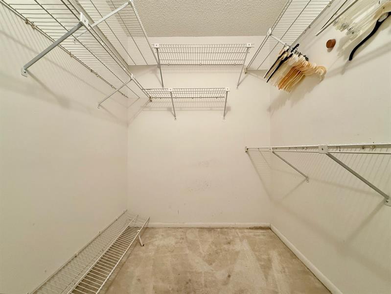Photo: 23 of 36