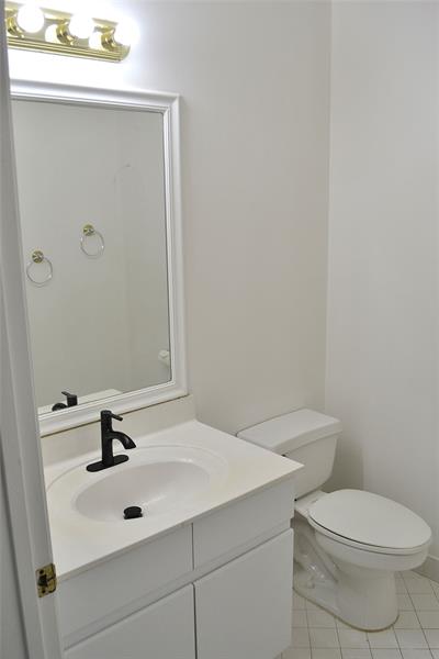 Photo: 16 of 33