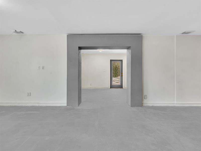 Photo: 20 of 75