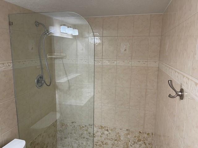 Photo: 9 of 26