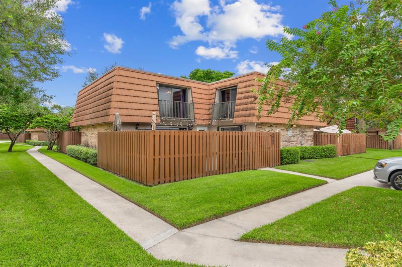 4065 Wimbledon Dr Image