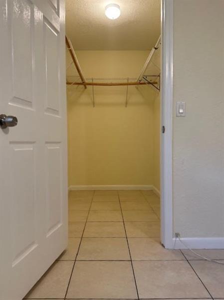 Photo: 15 of 24