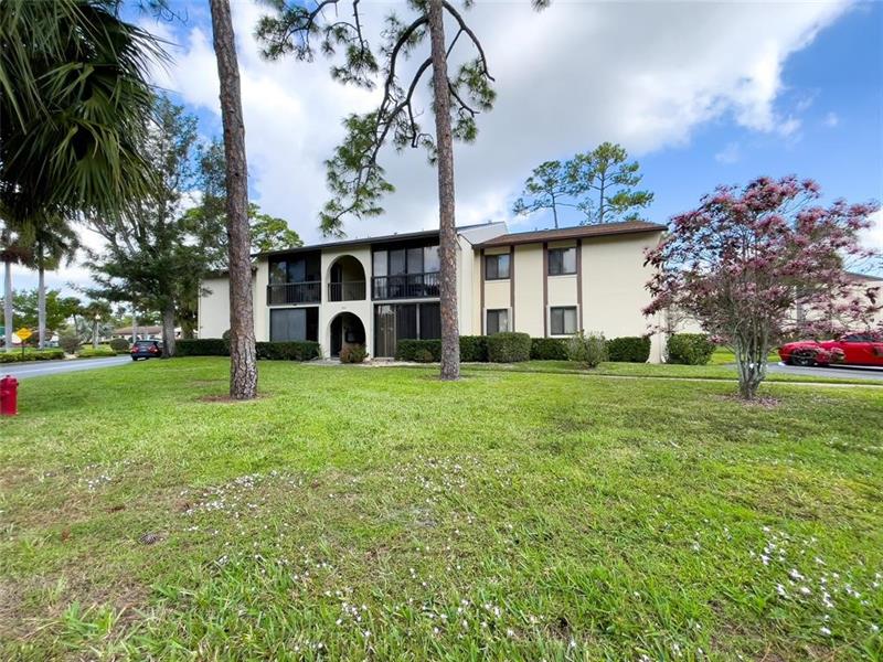 301 Knotty Pine Cir #D2