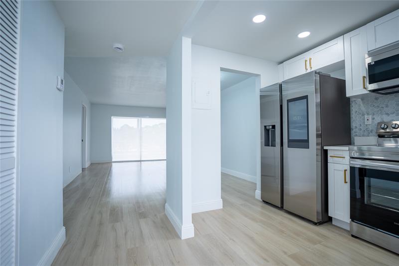 9601 Sunrise Lakes Blvd #311